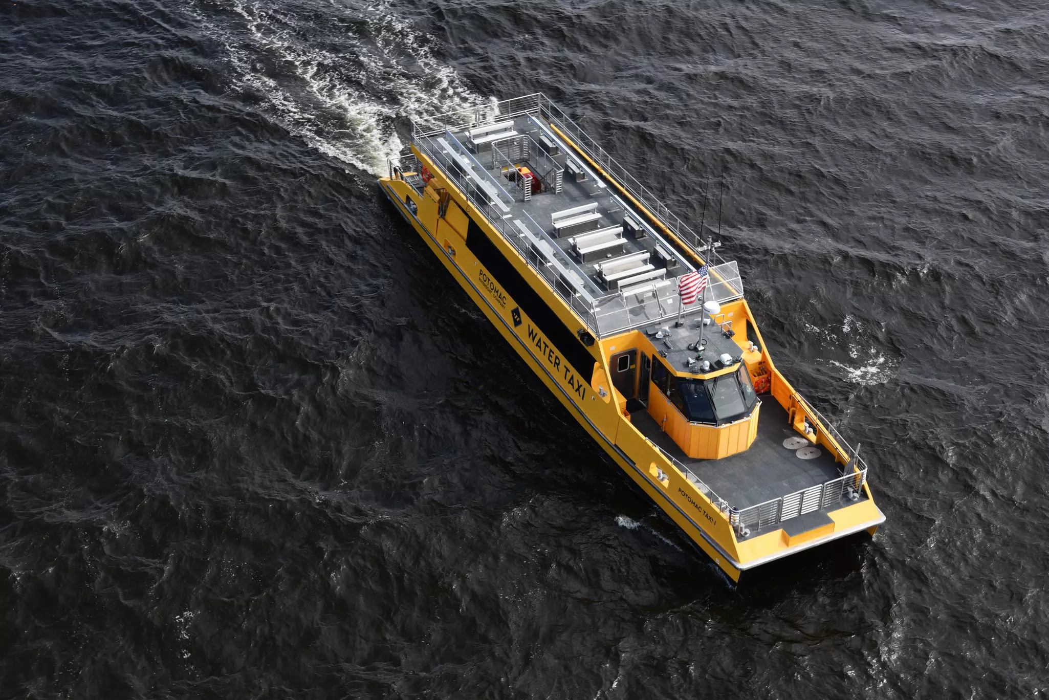 Taxi nautique en mer