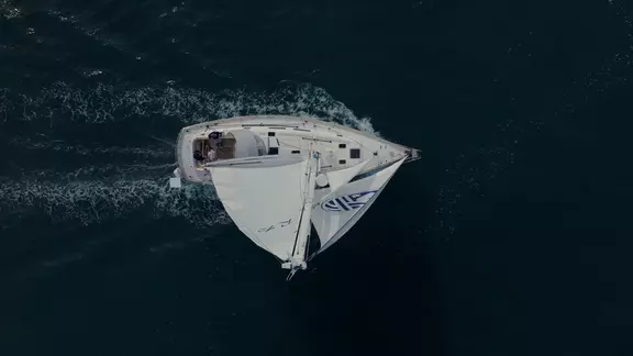 Real-Time Route Sharing with the Orca Navigation App
