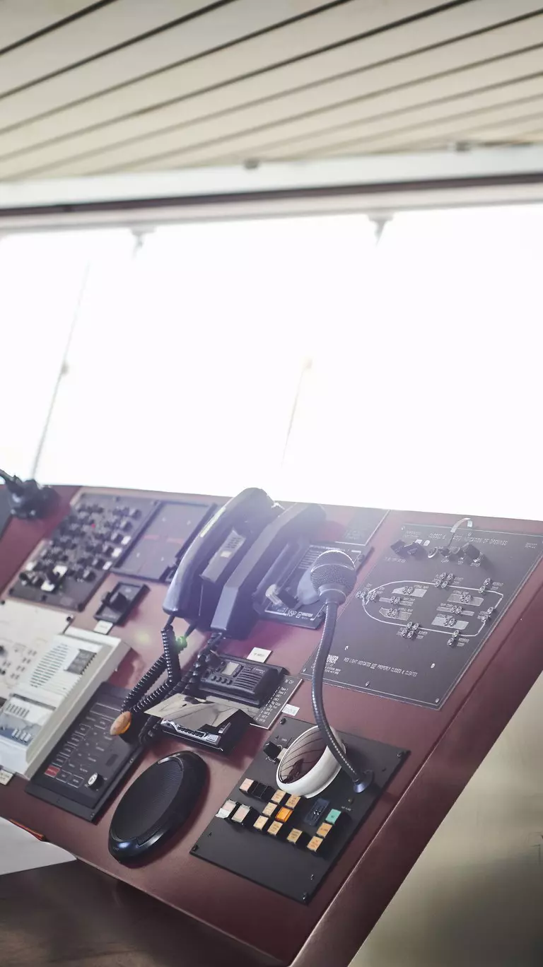 Navigating Through the Noise: How Modern ECDIS Systems Help Combat GNSS Jamming and Spoofing 