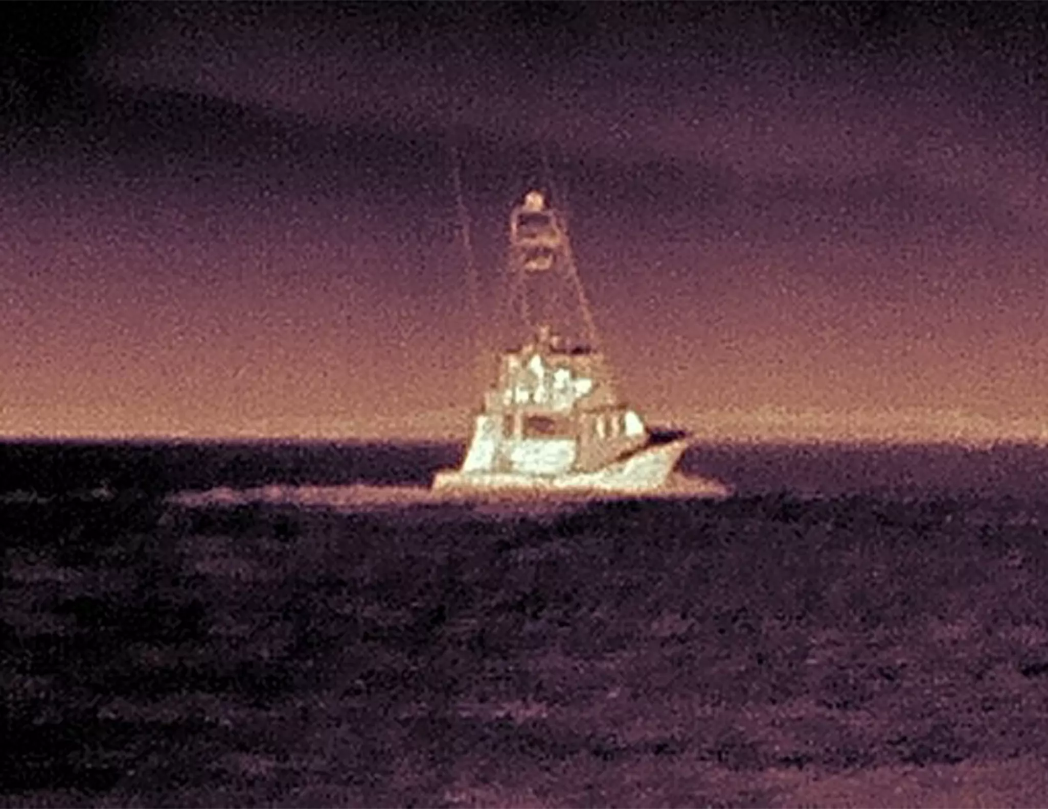 OceanScout Pro thermal screenshot of sport fishing boat