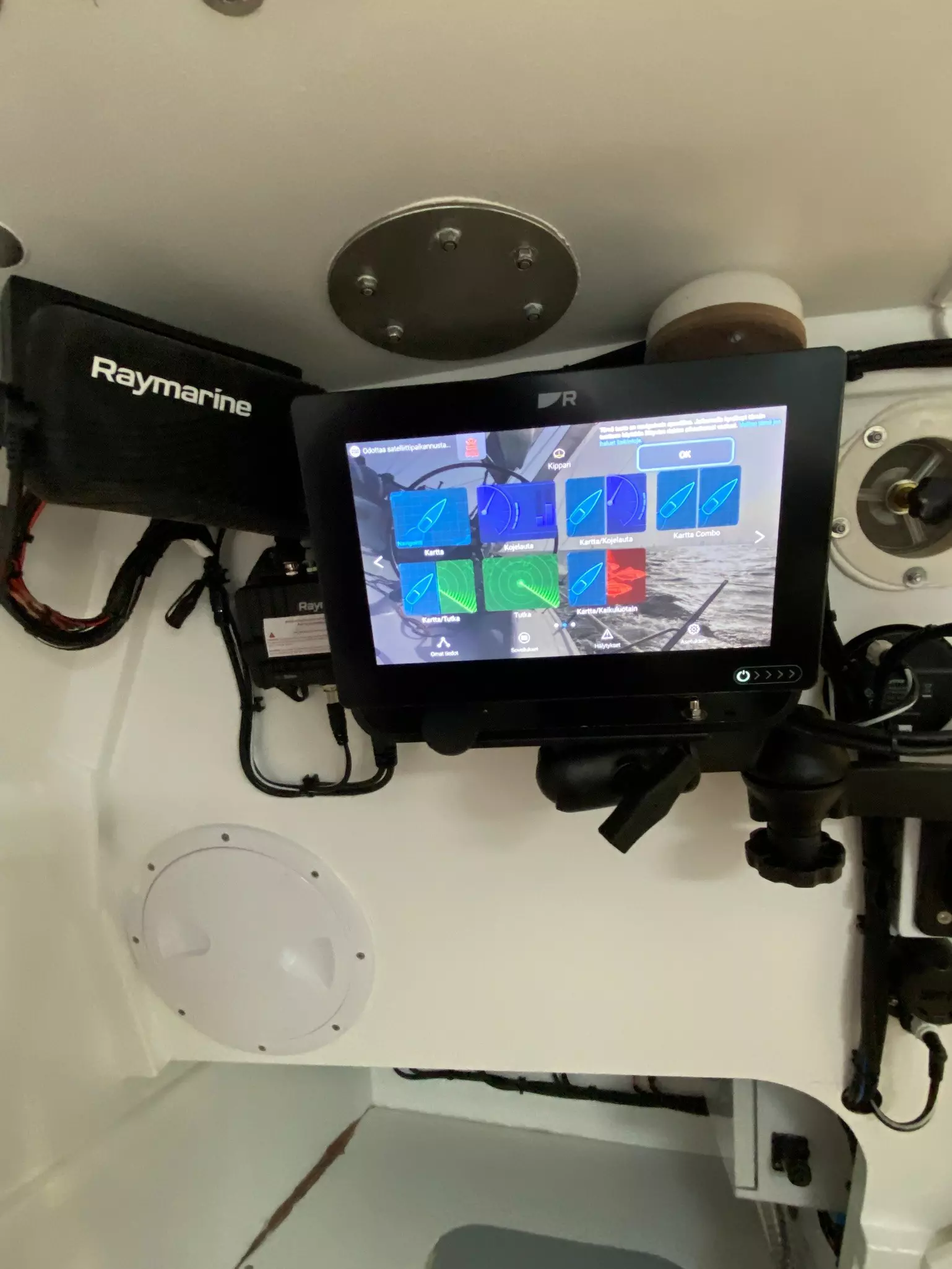 Raymarine Axiom Installed