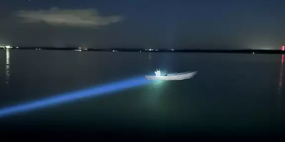 Spot à faisceau étroit