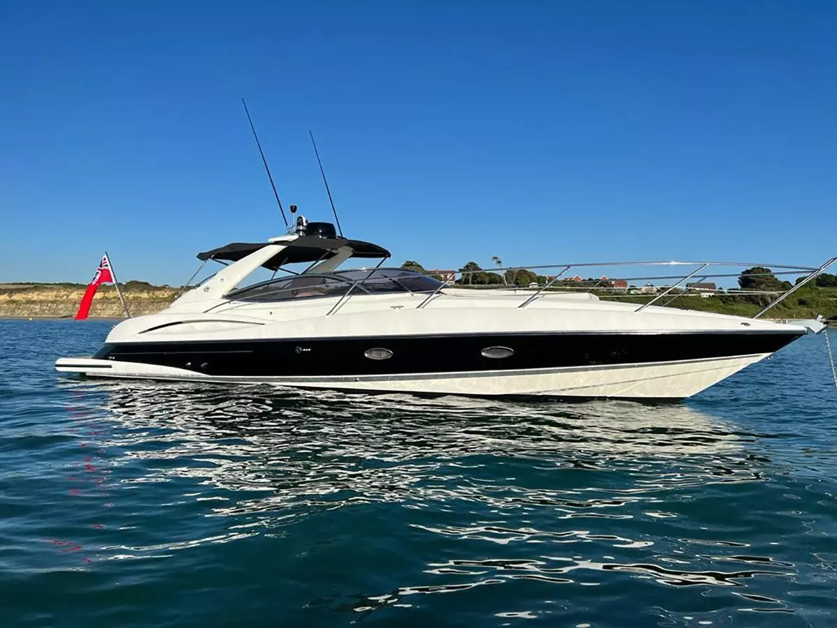 Sunseeker Superhawk Raymarinen kanssa