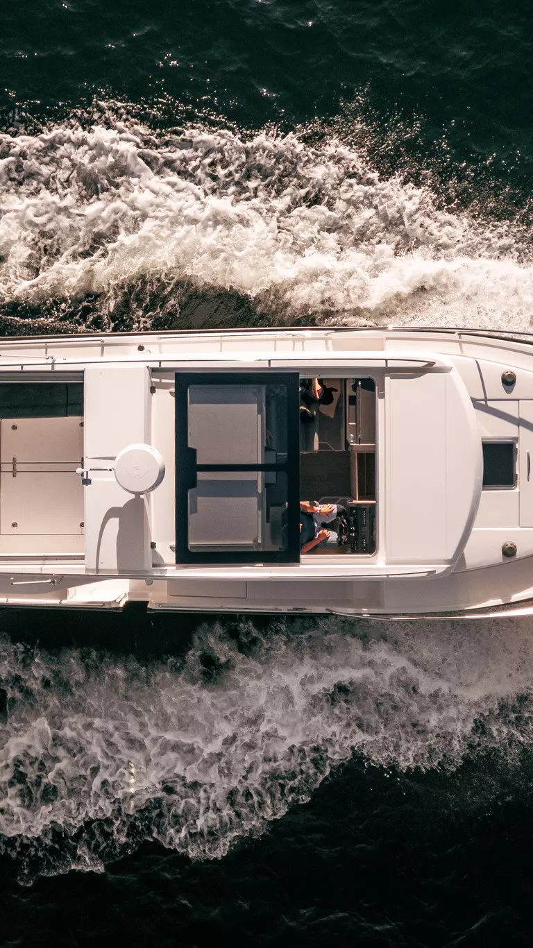 Raymarine se conecta con la aplicación de navegación Orca para compartir rutas en tiempo real