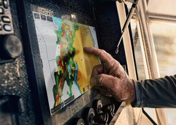 Limited Time Rebates & SiriusXM Marine Savings