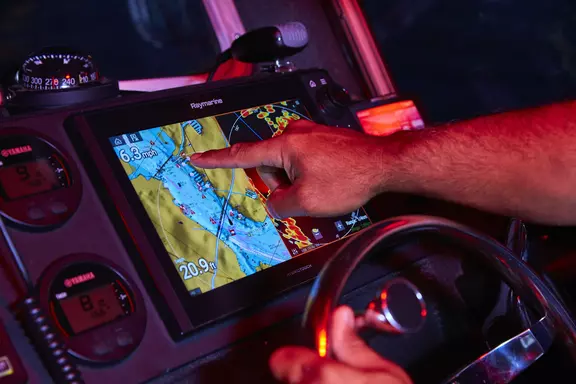 Teledyne FLIR M364C installed on Safe Boat Police boat with Raymarine Axiom Pro