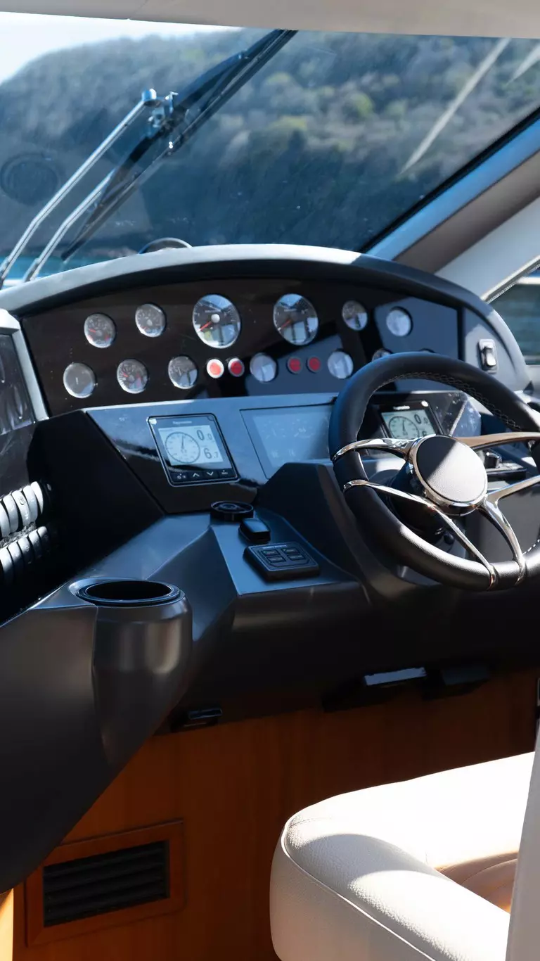 Manhattan 50 SETAG Refit