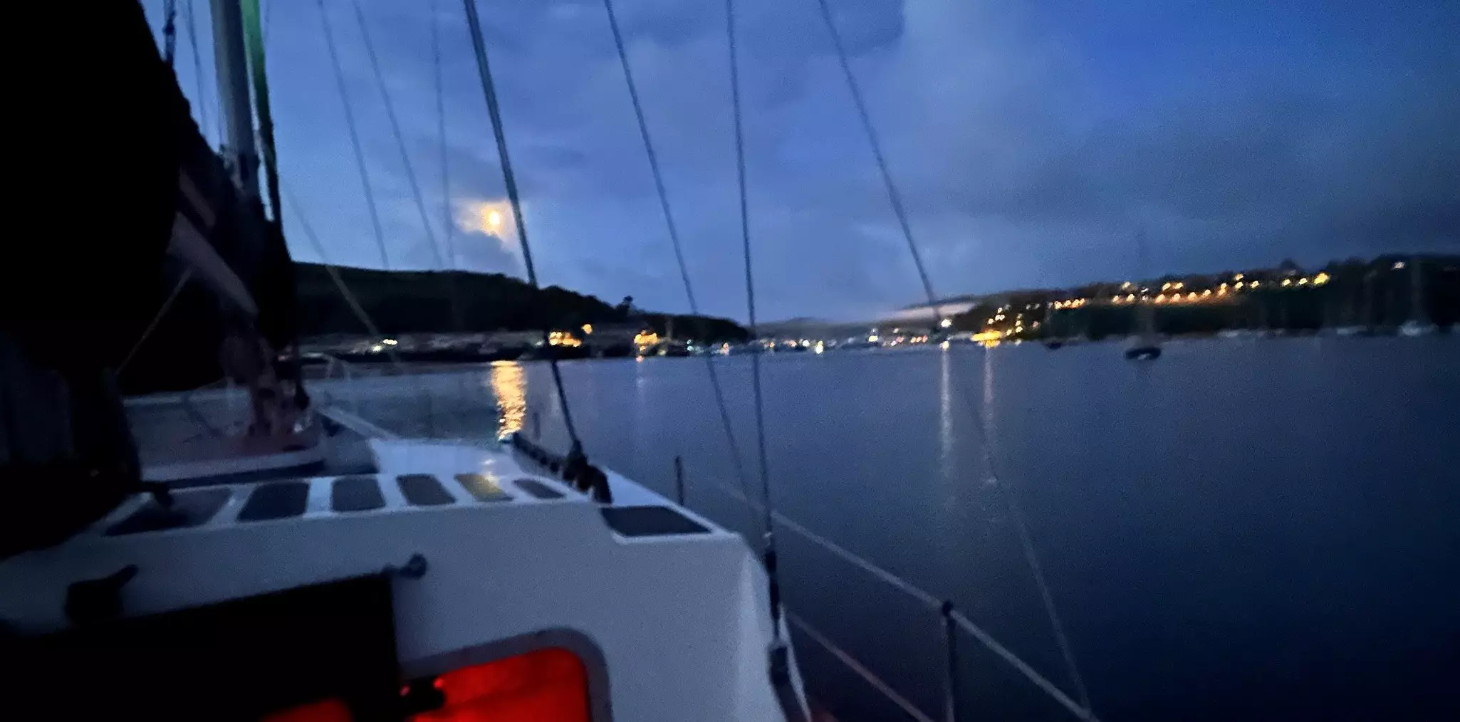 Dartmouth approach night-time