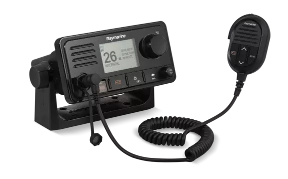 TROUBLE-FREE VHF RADIO FOR YOUR BOAT