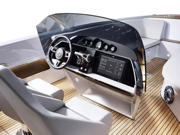 Porsche og Frauscher 850 Fantom vil ha Raymarine-systemet som sin navigasjonsløsning.
