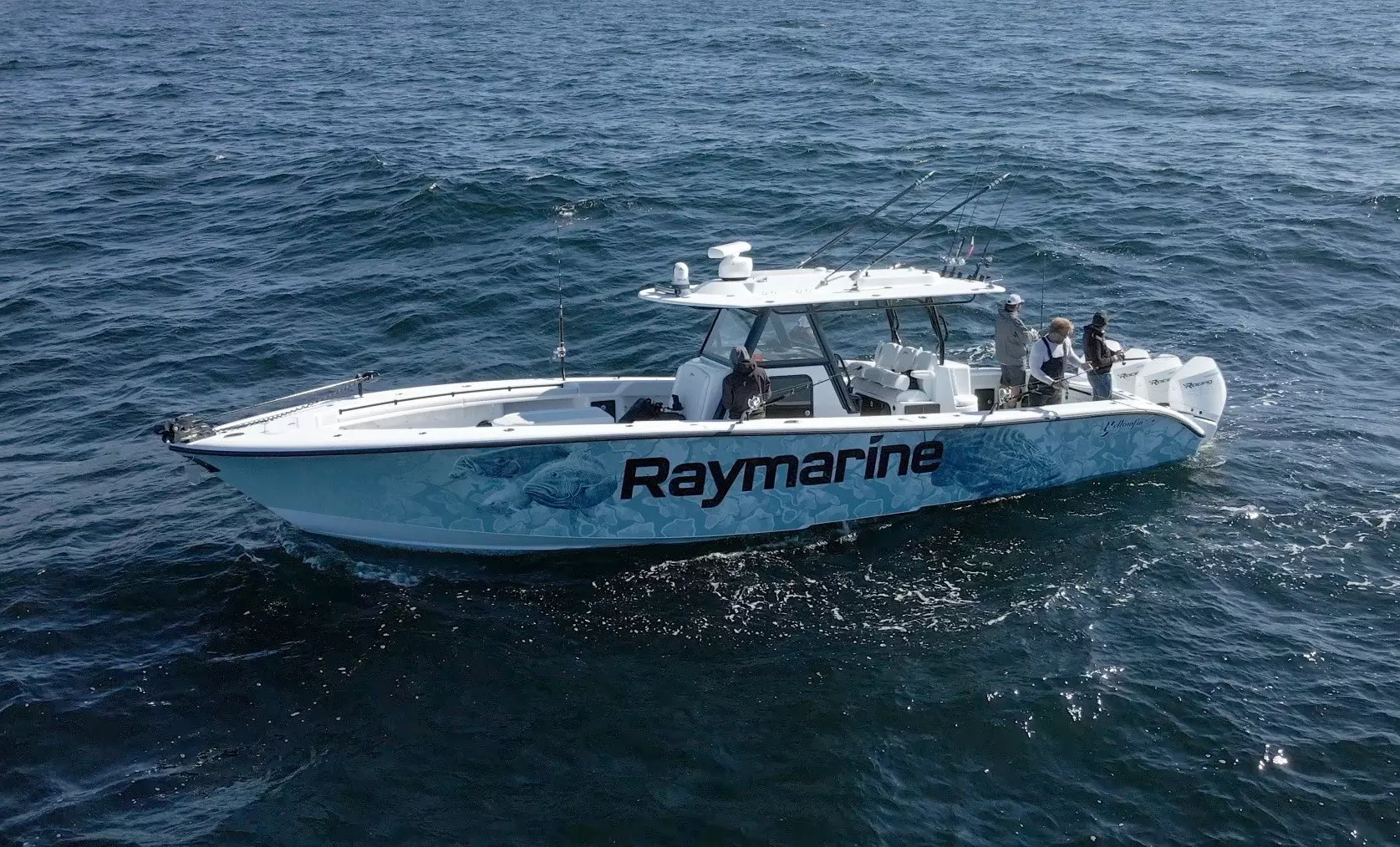 Outboard fishing boat with Raymarine gear