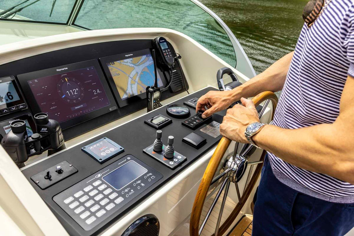 Raymarine announces five-year extension of its relationship with ...