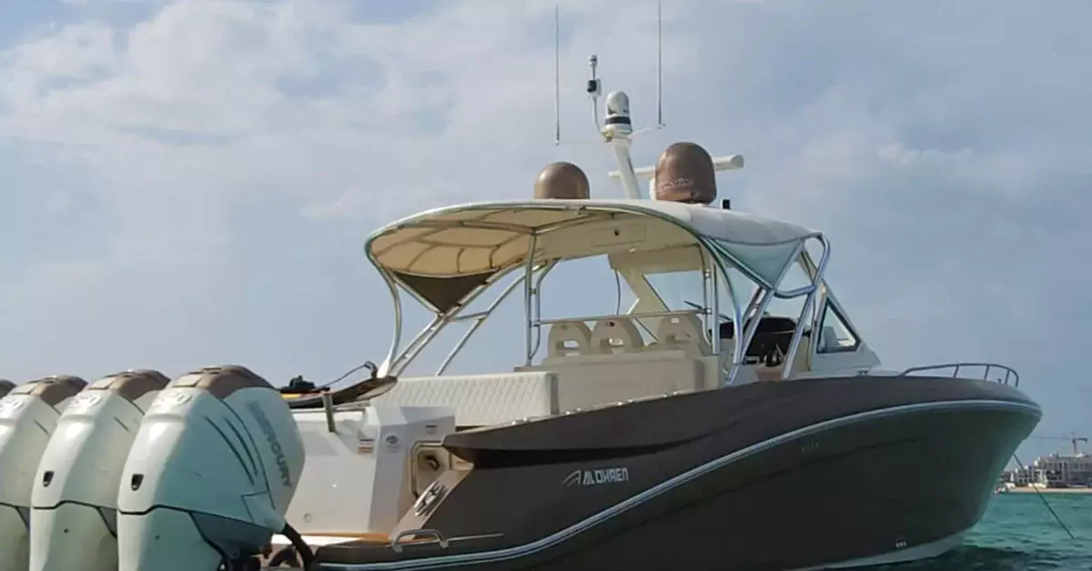 50ft speed boat fitted with M364C LR
