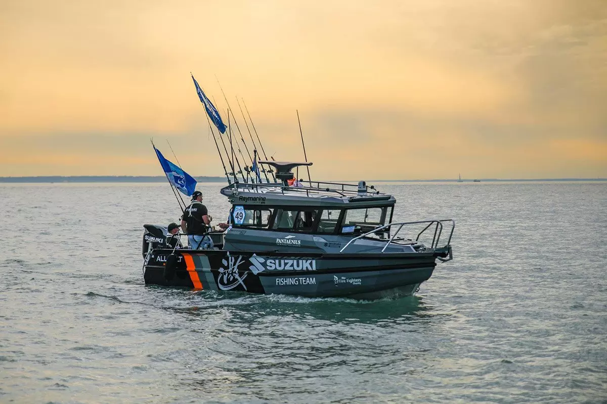 Barco del equipo británico Smartfish