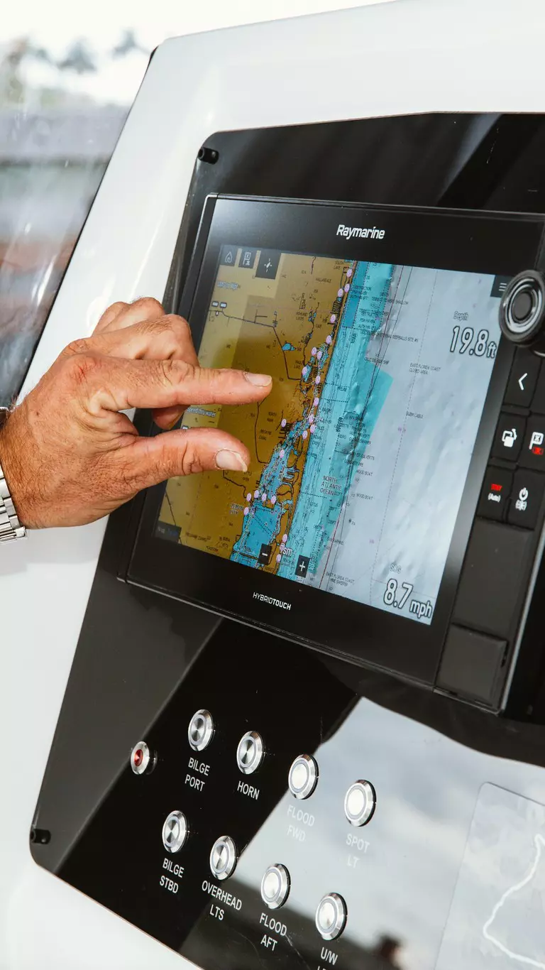 Raymarine Live: Axiom Wireless Features