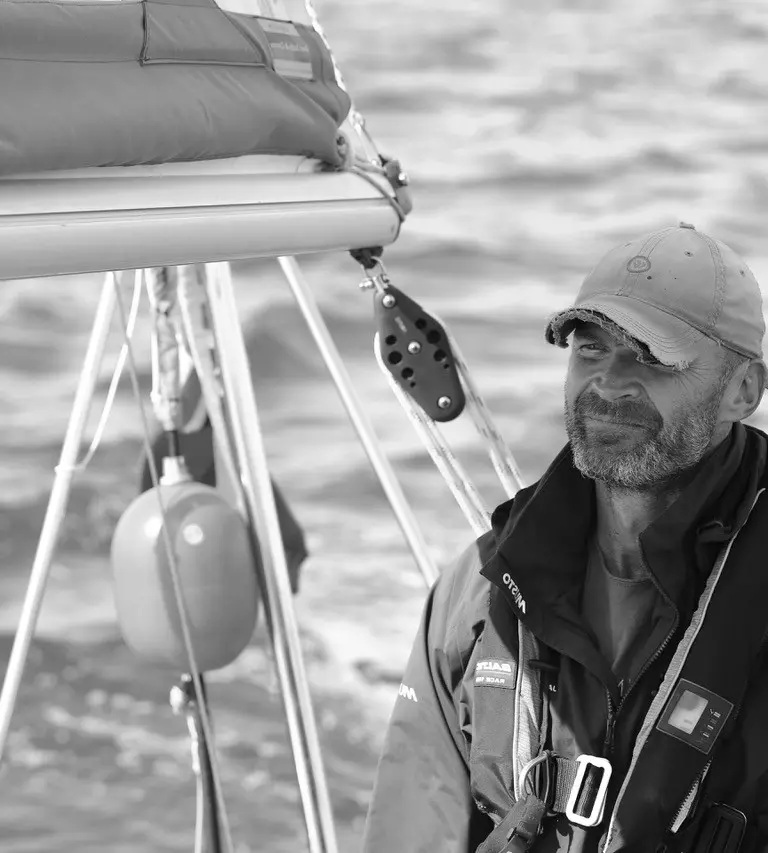 Great Escapes star Monty Halls chooses Raymarine for his latest adventure
